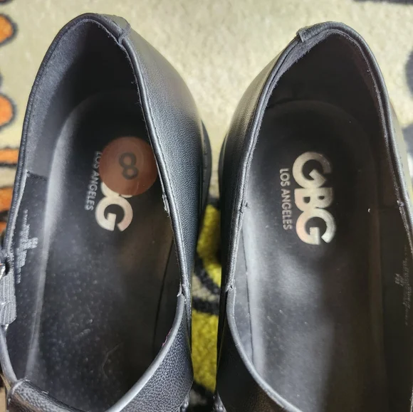 Ladies Black Shoes - Picture 2 of 5